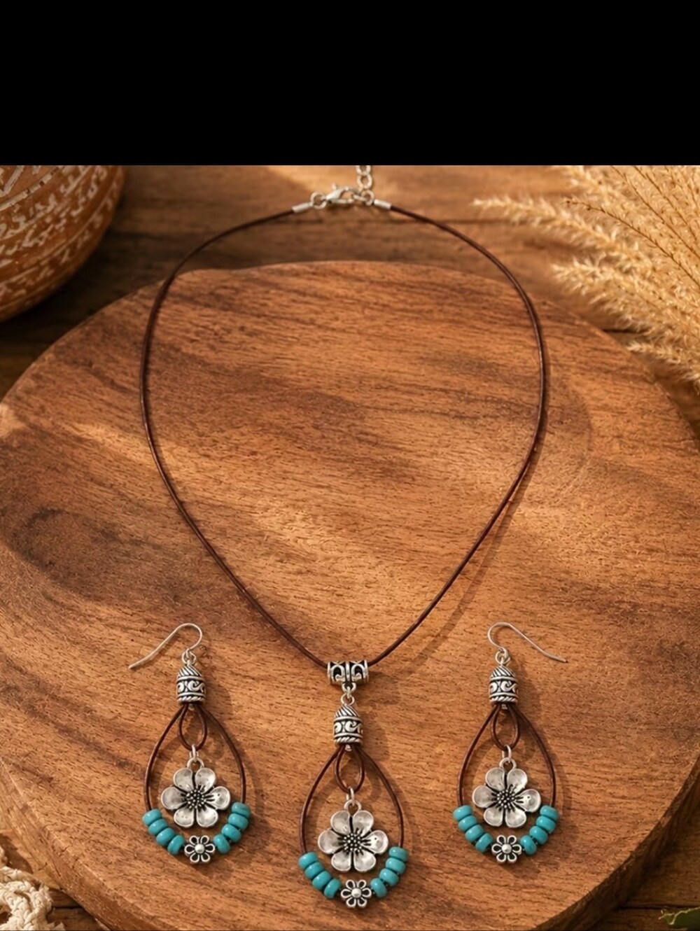 3pcs Vintage Cute Flower Pendant Women's Earrings.